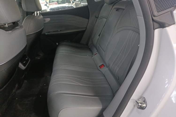 Used Geely Galaxy E8 2024 550 km Range Rear-Wheel-Drive PRO Left Rear Seat