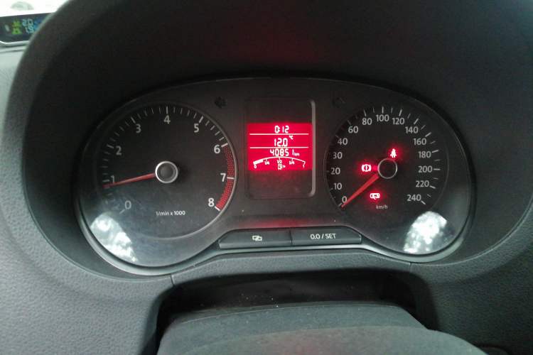 Used Volkswagen Polo 2011 1.4L Manual ZhiLe Edition Instrument Cluster