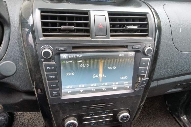 Used HYOSOW S3 2014 1.5L Luxury Version China IV Emission Standard