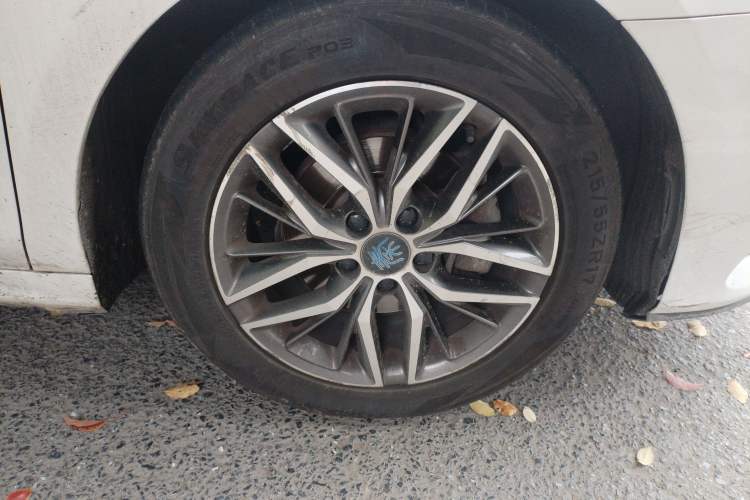 Used BYD Qin Pro New Energy 2018 DM 1.5TI Automatic Smart Connect Enjoyment Model
