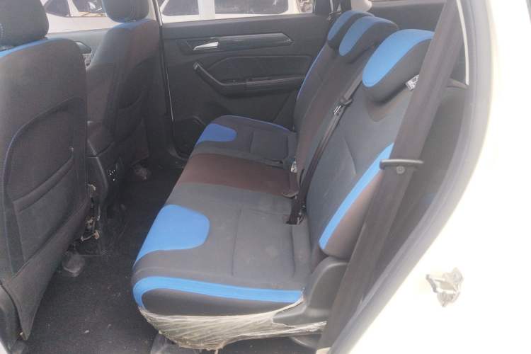 Used BAIC Weiwang M60 2017 1.5L Manual Silver Edition Left Rear Seat