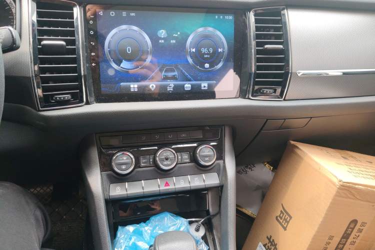 Used Skoda Kodiaq 2019 TSI330 5-Seater Two-Wheel Drive Comfort Edition China V Emission Standard
