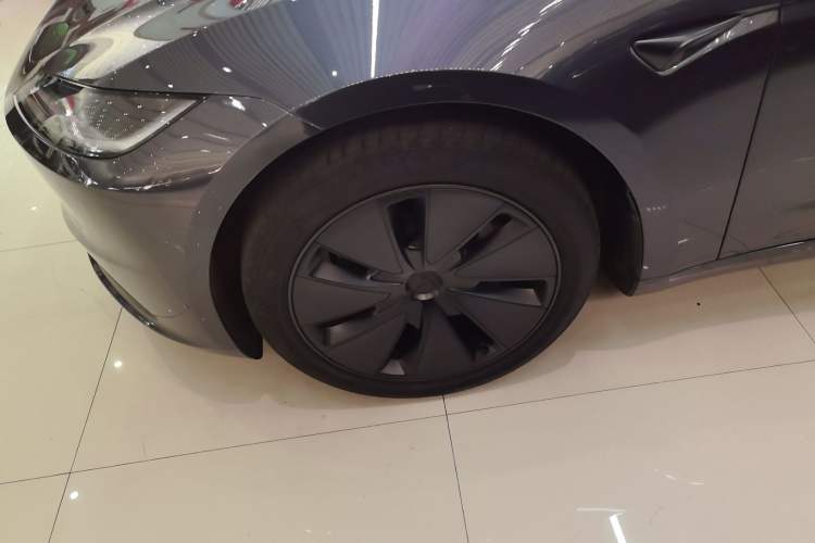 Used Tesla Model 3 2025 Rear-Wheel-Drive Version
