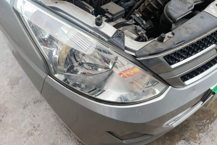 Used Wuling Rongguang V 2016 1.5L Standard Version
