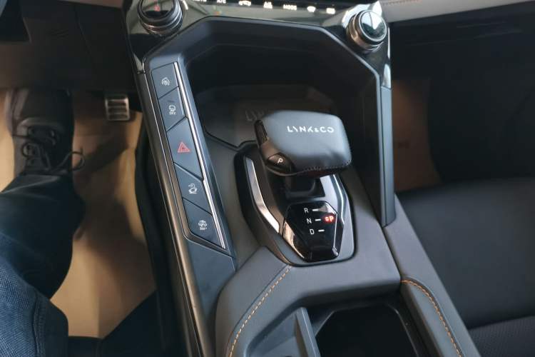 Used Lynk & Co 06 EM-P 2022 PHEV 84 km Range Pro Version