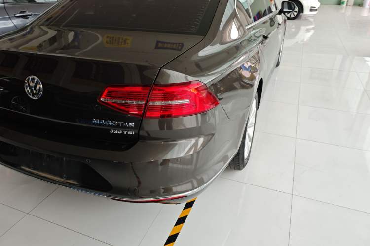 Used Volkswagen Magotan 2018 330TSI DSG Advanced Model
