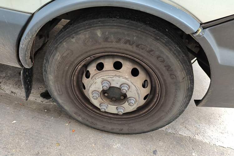 Used Iveco Power Daily 2017 2.5T Deluxe A37 High-Roof 6-7 Seater Bus 47Z5
