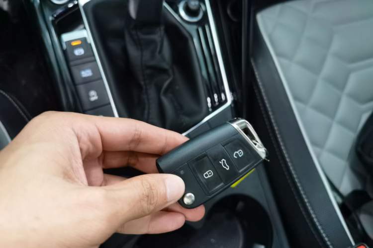 Used Volkswagen Tayron 2023 300TSI Two-Wheel-Drive Luxury Plus Advanced Edition