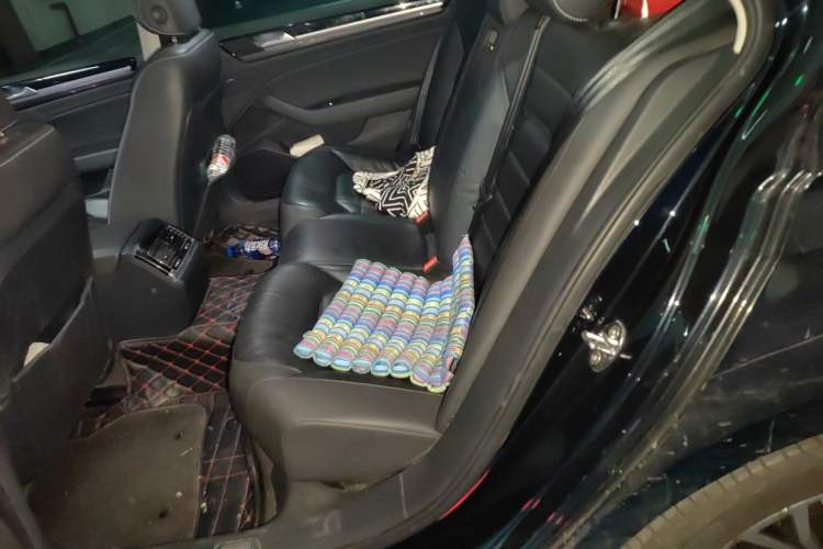 Used Volkswagen Phideon 2018 Revised Version 380TSI Two-Wheel Drive Business Edition
