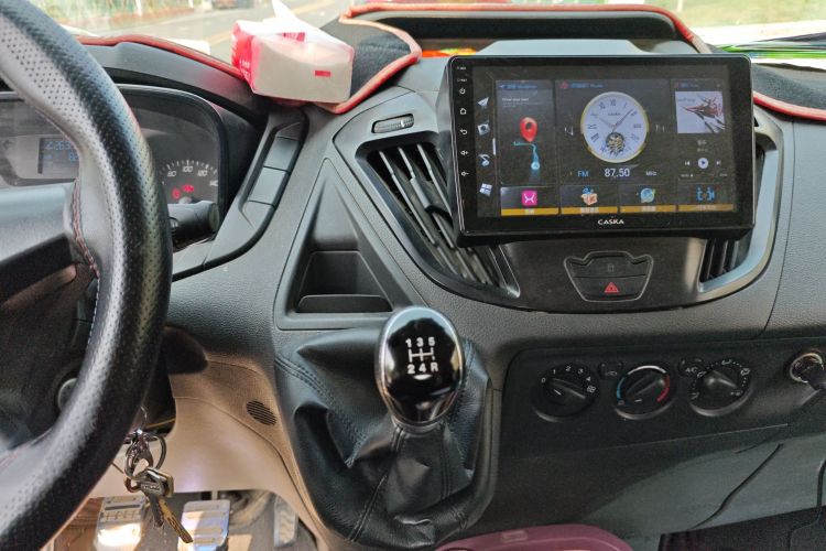 Used Ford Transit 2017 2.0T Diesel Multi-Function Commercial Vehicle Short Wheelbase Mid-Roof China V Standard