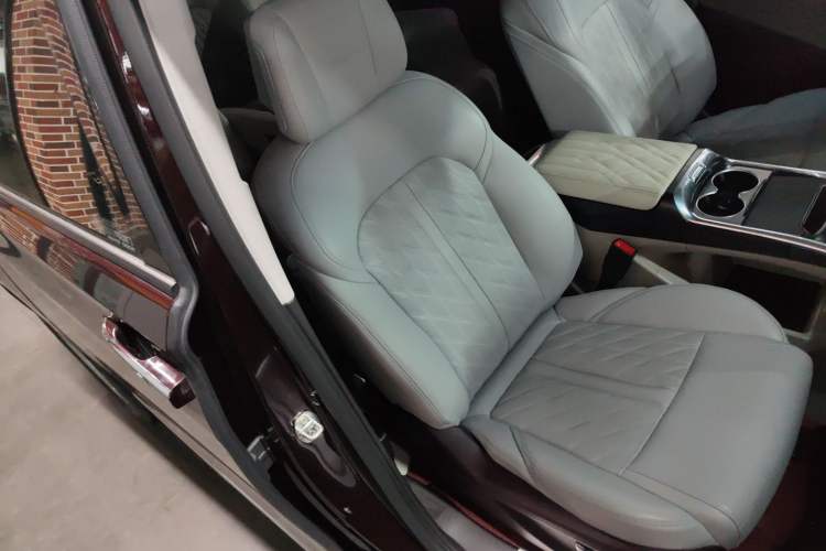 Used Buick GL8 2022 Avenir Aivia Six-Seat Deluxe Edition
