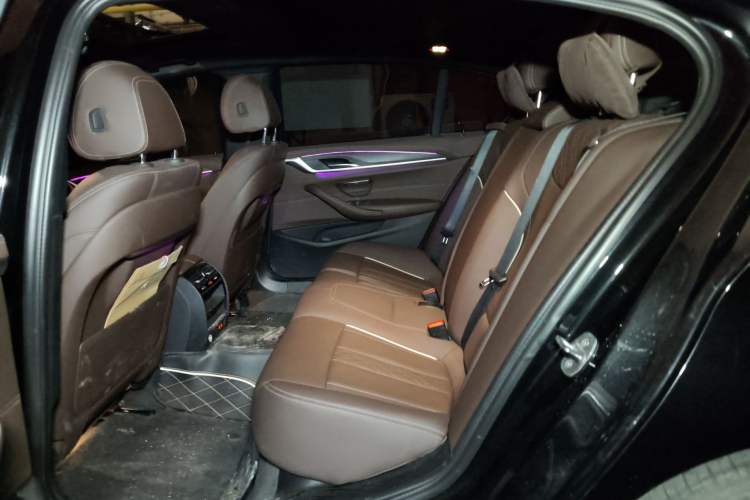 Used BMW 5 Series 2022 Second Facelift 530Li Leading Edition M Sport Package
