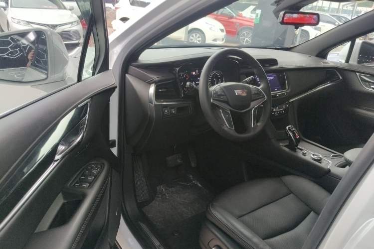 Used Cadillac XT5 2020 28T Luxury Version
