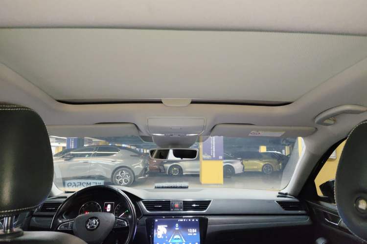 Used Skoda Superb 2016 TSI330 DSG Smart Drive Edition
