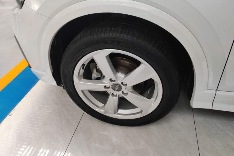 Used Audi Q2L 2018 35 TFSI Fashion Elegant Version China V Left Front Wheel Hub