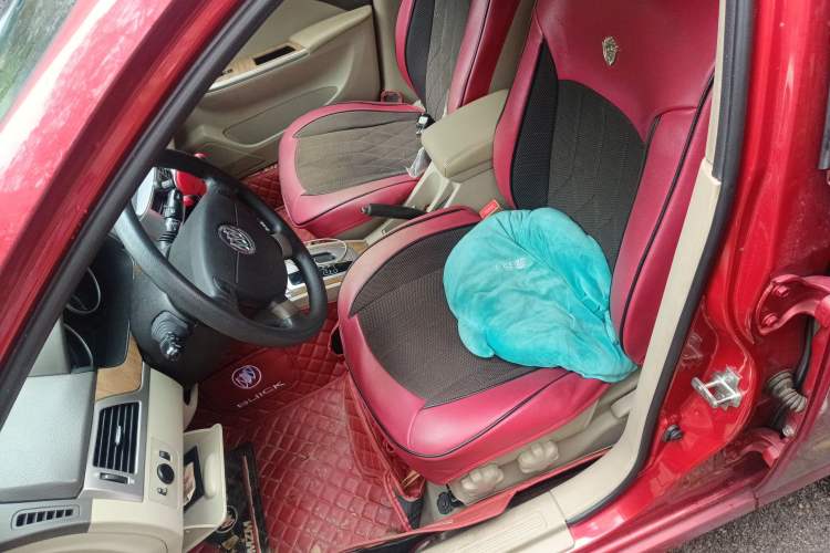 Used Buick Excelle 2015 1.5L Automatic Classic Model
