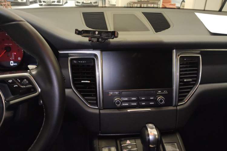 Used Porsche Macan 2017 Macan 2.0T
