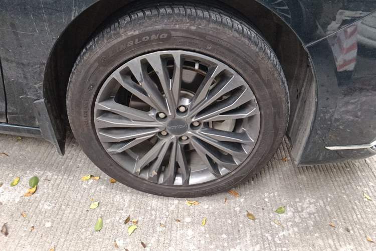 Used Dongfeng Aeolus Yixuan MAX 2021 1.5T Ultra-Stylish Trendsetter Edition Right Front Wheel Hub