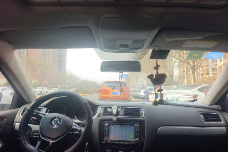 Used Volkswagen Sagitar 2015 230TSI Automatic Comfort Version Headliner