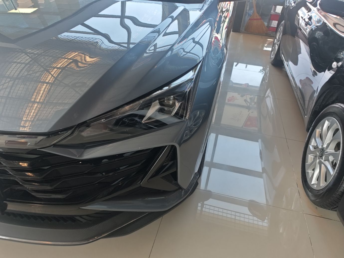 Dongfeng Aeolus Yixuan 2025 1.5L Automatic Luxury Version - Luxury — снимка 8