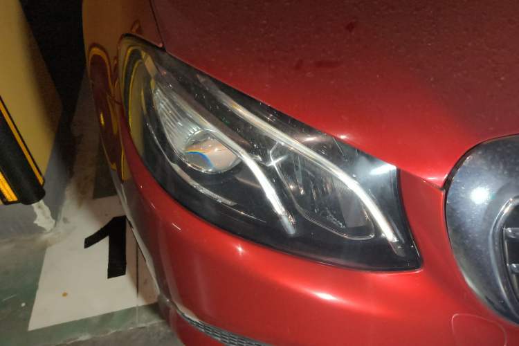 Used Mercedes-Benz E-Class 2016 E 300 L Stylish Model Right Front Headlight