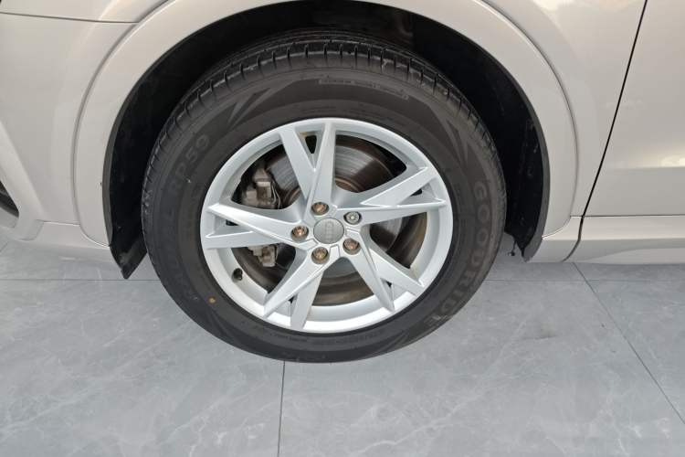 Used Audi Q3 2017 30 TFSI Fashion Model