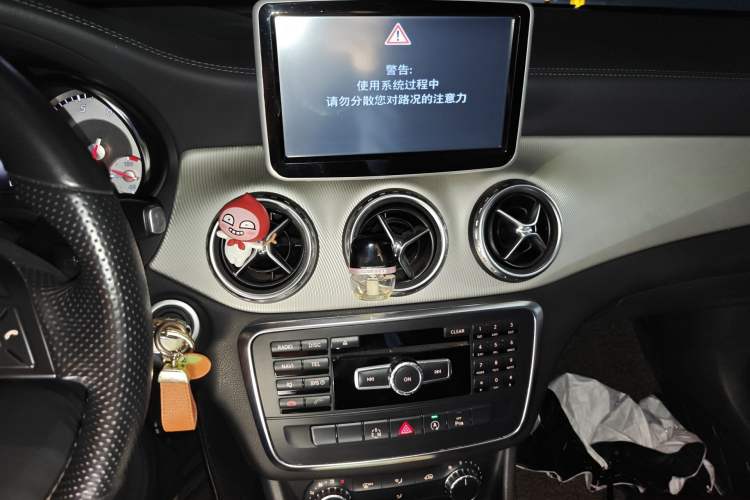 Used Mercedes-Benz GLA 2015 GLA 200 Fashion Model Audio And AC Panel