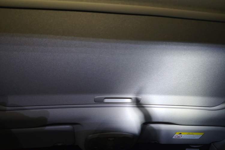 Used Peugeot 408 2016 1.6T Automatic Luxury Edition Headliner