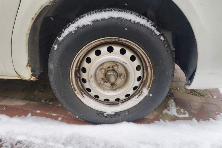 Used FORTHING Lingzhi 2019 Facelifted M5L 1.6L 7-Seater Base Model China VI Standard
