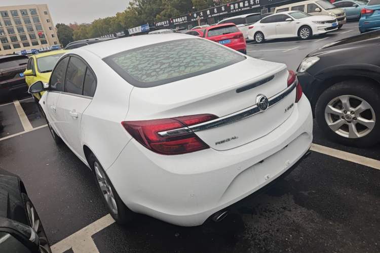 Used Buick Regal 2015 2.0L Leading Fashion Edition