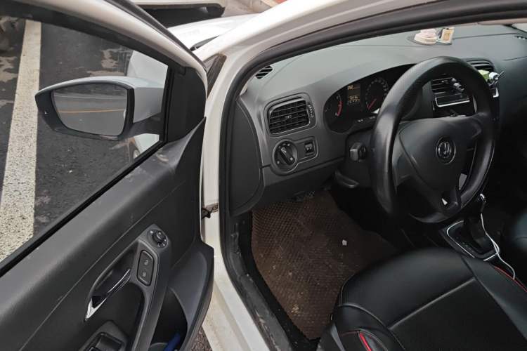 Used Volkswagen Polo 2016 1.4L Automatic Trendy Model