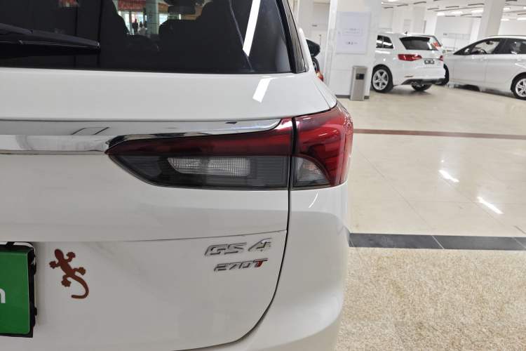 Used GAC Trumpchi GS4 2021 270T Automatic Smart Connectivity Technology Edition Right Rear Taillight