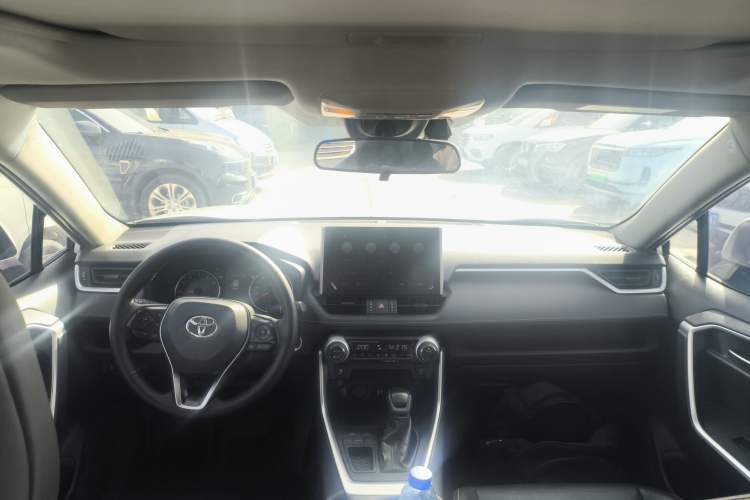 Used Toyota Wildlander 2020 2.0L CVT Two-Wheel Drive Luxury Edition