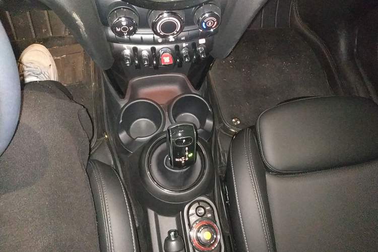 Used MINI 2021 1.5T COOPER Classic Edition Five-Door Version