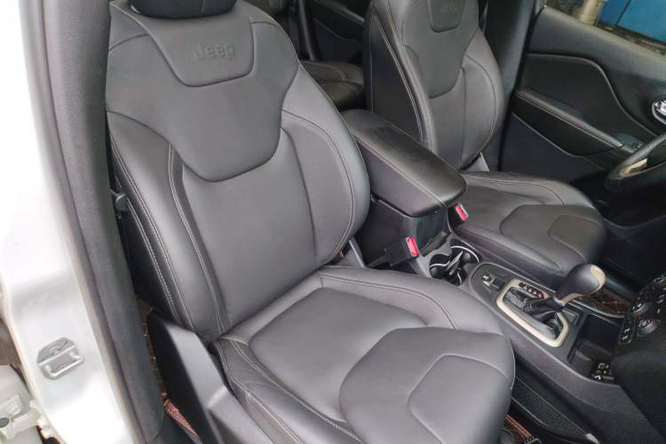 Used Jeep Cherokee 2017 2.4L Leading Smart Edition