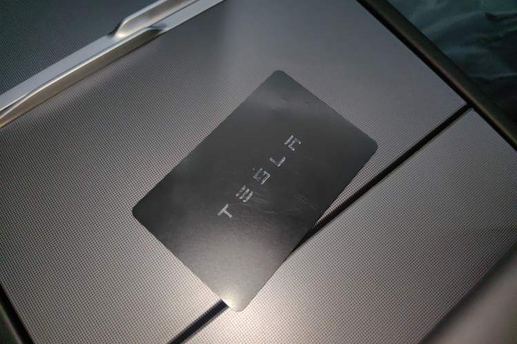 Used Tesla Model Y 2025 Long-Range All-Wheel Drive First Edition