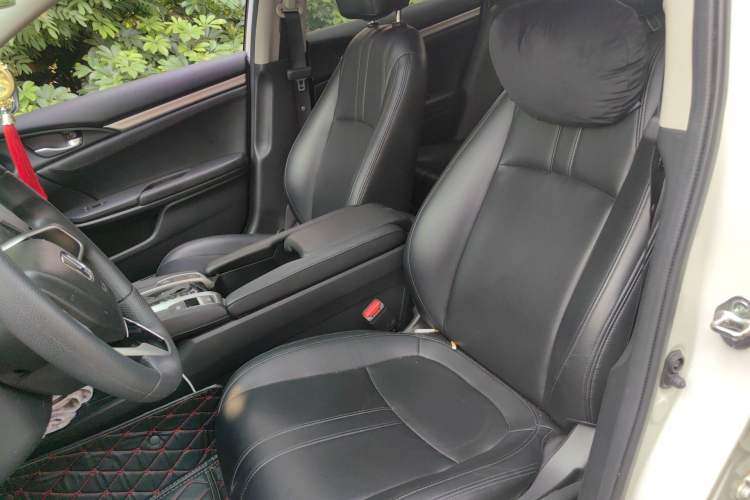 Used Honda Civic 2019 220TURBO CVT Dynamic Edition China VI Left Front Seat