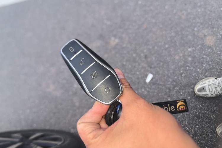 Used BYD Qin PLUS 2021 DM-i 120KM Prestige Model
