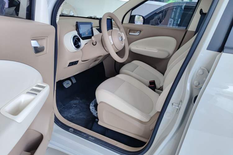 Used Wuling Hongguang MINIEV 2025 Four-Door Version Zhenxiang+ Edition Driver Seat