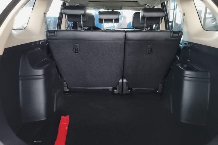 Used Mitsubishi Outlander 2017 2.0L Two-Wheel Drive Glory Edition 5 Seats