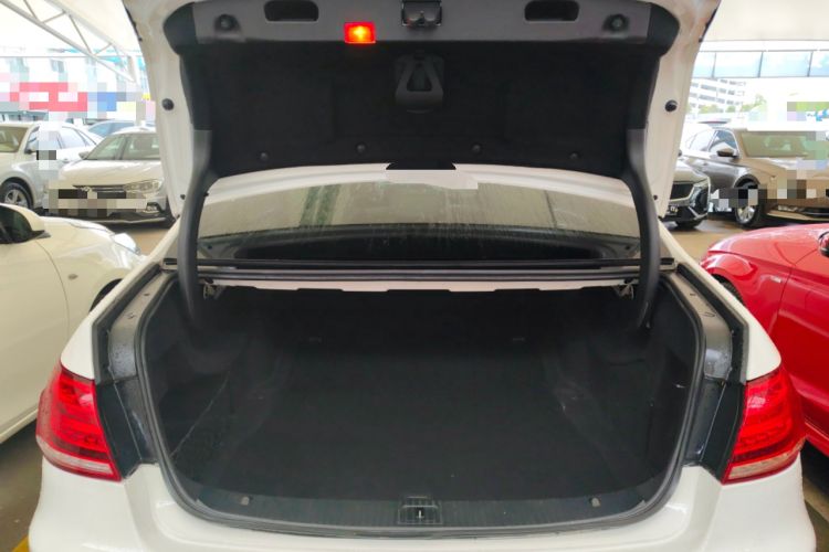 Used Mercedes-Benz E-Class 2015 E 260 L Sport & Fashion Model