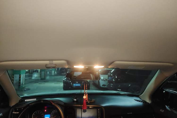 Used Mitsubishi Outlander 2020 2.0L Two-Wheel Drive Comfort Edition 5 Seats Headliner