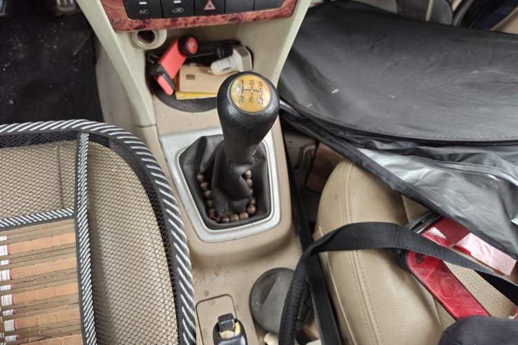 Used CHANGAN KAICHENG Ounuo S 2014 1.3L Happiness Model Gear Lever