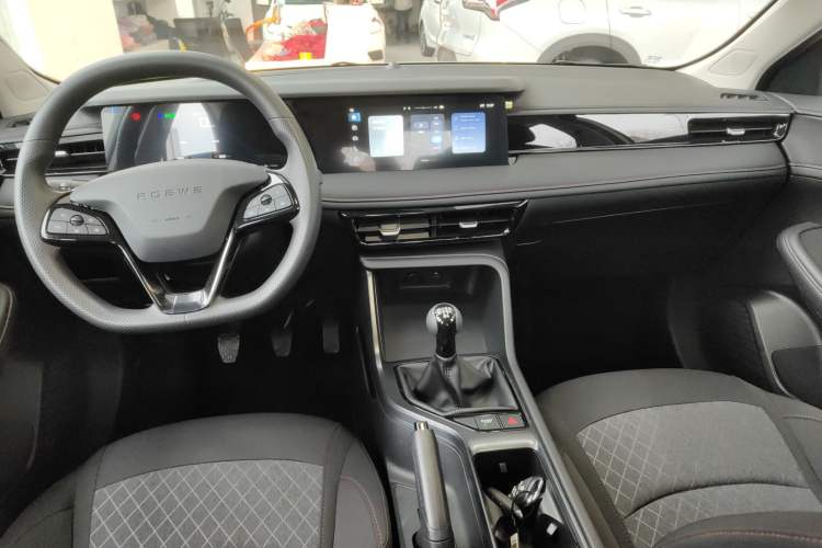 Used Roewe i5 2026 Model 1.5L Manual Comfort Version