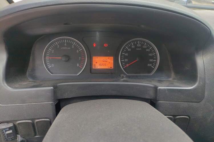 Used FORTHING Lingzhi 2015 V3 1.5L 5-Seater Special Offer Model