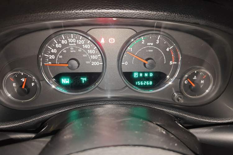 Used Jeep Wrangler 2014 2.8TD Sahara Four-Door Edition Odometer Close Up