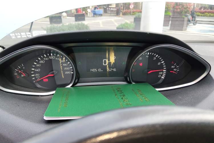 Used Peugeot 308S 2015 1.2T Automatic Jingchi Edition Instrument Cluster