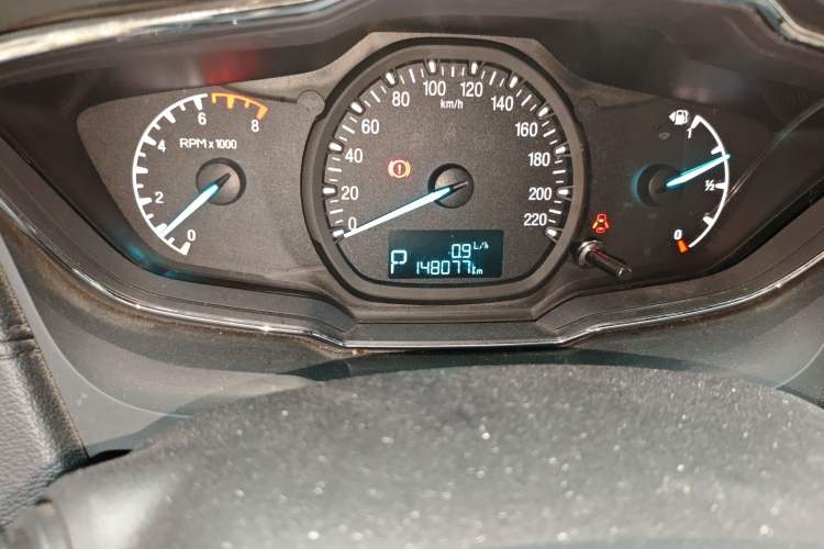 Used Ford Escort 2015 1.5L Automatic Fashion Model
