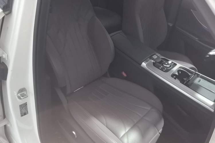 Used Chery Tiggo 9 2025 2.0T Automatic Two-Wheel Drive Luxury Edition 5 Seats
