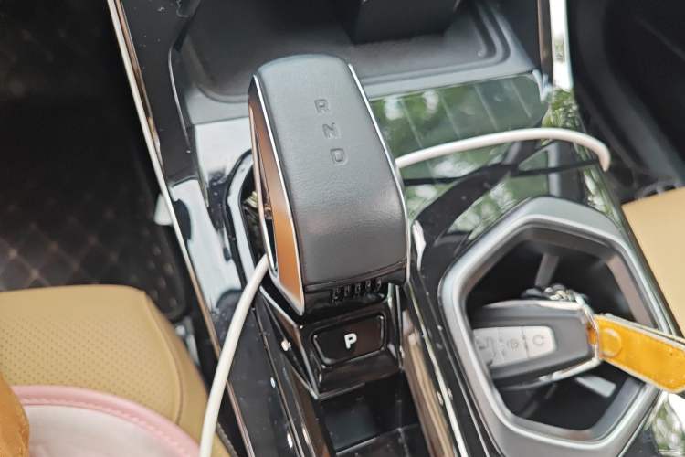 Used Geely Auto FX11 2023 1.5TD DCT Prestige Edition
